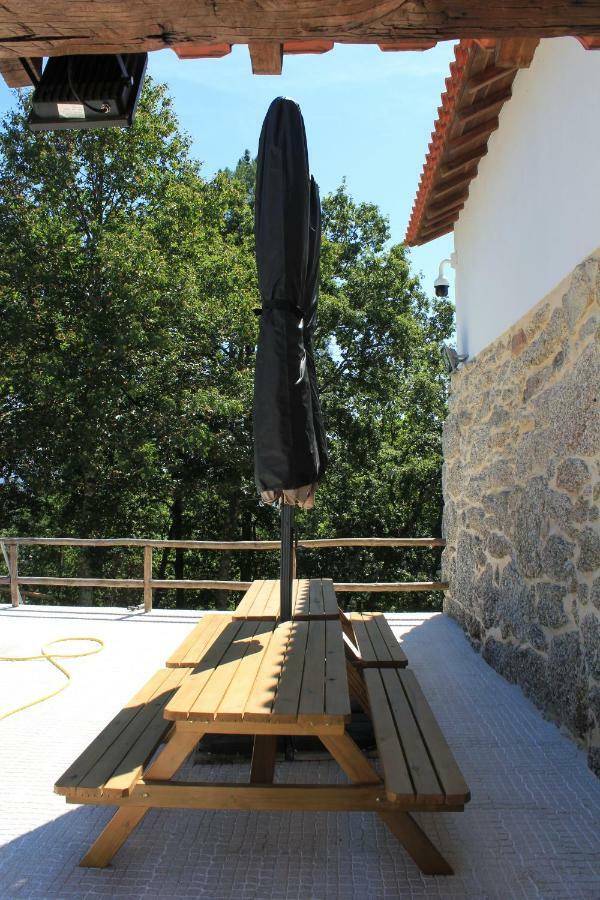 Quinta Da Tormenta -14 Pessoas- Cabeceiras De Basto 2 Casas E Piscina Privada Villa Exterior photo